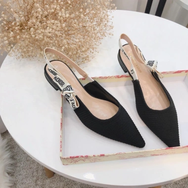 Sandal Thun Gân Quai Nơ Chữ 3 Dáng Gót - Giá Ưu Đãi 400.000đ CG1.688 4 Sandal Thun Gân Quai Nơ Chữ 3 Dáng Gót - Giá Ưu Đãi 400.000đ CG1.688 4