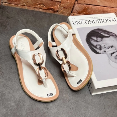 Sandal xỏ ngón nữ MAILIAA quai kẹp mã OO MOI - Sandal đi biển giá ưu đãi 162.400₫