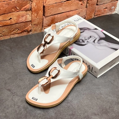 Sandal xỏ ngón nữ MAILIAA quai kẹp mã OO MOI - Sandal đi biển giá ưu đãi 162.400₫