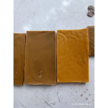 Sáp ong nguyên chất - Bẫy dụ ong về tổ, thu hút nhanh, giá ưu đãi 58.000₫ 5