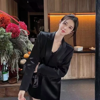 Satin Blazer Hàn Quốc Đen Trắng - Thiết Kế Thoải Mái Sang Trọng, Giá 344.090 VND 6