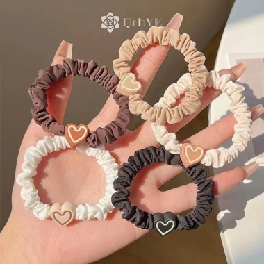 Scrunchie Trái Tim Cao Su Co Giãn Qrhyk - Phụ Kiện Tóc Thanh Lịch, 34.236₫ 5 Scrunchie Trái Tim Cao Su Co Giãn Qrhyk - Phụ Kiện Tóc Thanh Lịch, 34.236₫ 5