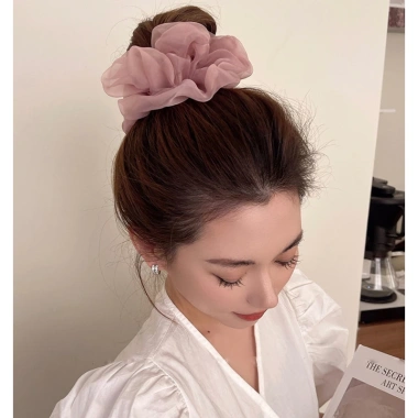 Scrunchie Voan Thanh Lịch – Dễ Thương, Giữ Tóc Duỗi và Búi Gọn, Giá Siêu Ưu Đãi 20k
