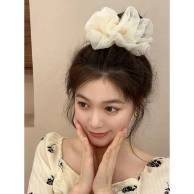 Scrunchie Voan Thanh Lịch – Dễ Thương, Giữ Tóc Duỗi và Búi Gọn, Giá Siêu Ưu Đãi 20k