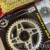 Sên Nhông Dĩa NHôm 7.075 Sport 9ly – Xipo, Satria, RGV, CRG, TQ6 – Giá chỉ 780.000₫ (Giảm từ 998.400₫) 2