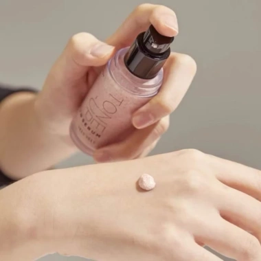 Serum Chống Nắng Tone-up Trắng Hồng VELY SPF50+ PA++++ 30ml Giảm giá 338k