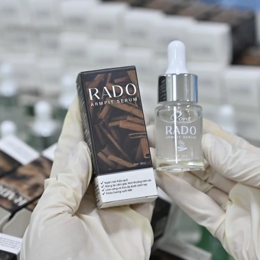 Serum Hôi Nách RADO 2 in 1: Đánh Bay Mùi Hôi Nách, Chân, Cơ Thể, Dành Cho Nam Nữ, Giá 99.000₫ 3 Serum Hôi Nách RADO 2 in 1: Đánh Bay Mùi Hôi Nách, Chân, Cơ Thể, Dành Cho Nam Nữ, Giá 99.000₫ 3