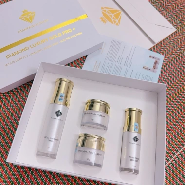 Serum Phục Hồi Diamond Gold Whitening 100ml - Trắng Da, Nám Sáng, Giá 580k
