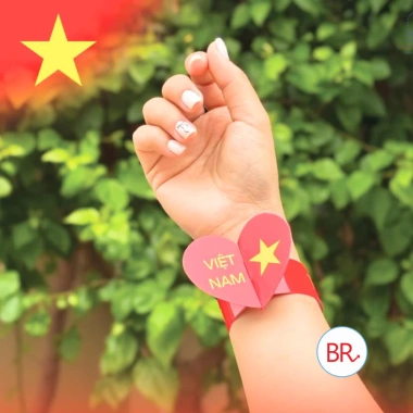 Set 10 Decal cờ đỏ sao vàng dán mặt, má - Tem cờ Tổ Quốc, dùng cho bóng đá, chào mừng 2/9, chỉ 8.000đ