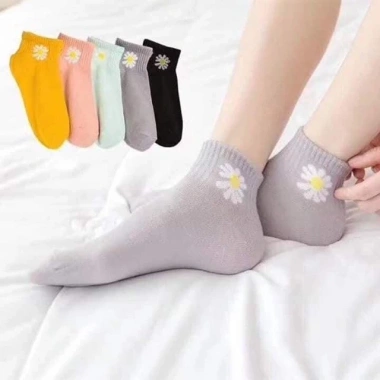Set 10 Đôi Tất & Vớ Hoa Cúc Nhiều Màu, Thể Thao Cổ Ngắn, Vải Dệt Kim ms20 - Giá 41.900 VNĐ