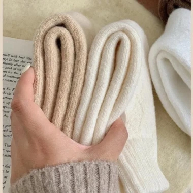Set 10 Đôi Tất Vớ Nữ Cao Cổ Dập Nổi Hình Thoi Len Lông Ấm Áp Giá chỉ 69.000đ