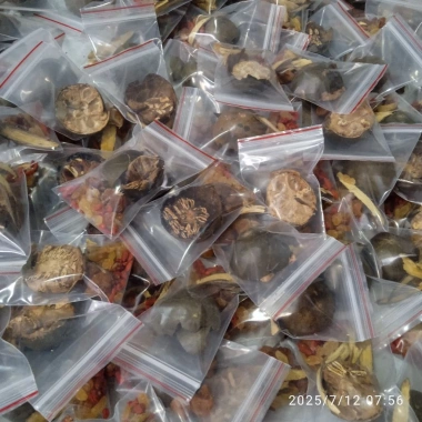 Set 10 gói trà La Hán Thảo Mộc thơm ngon, dễ uống - Giá 65.000 VND, giảm từ 84.500 VND 8