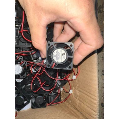 Set 10 Quạt 12V 0.25A 4x4x2cm Siêu Êm Mát - Giá Ưu Đãi 400.000 VND TPHCM 6