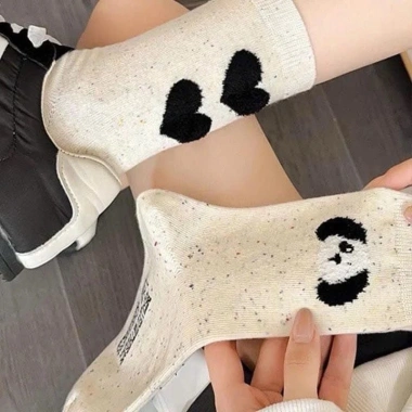 Set 10 tất nữ cổ cao hoạ tiết gấu nơ tim cherry - Đẹp dễ thương, giá 68.600đ