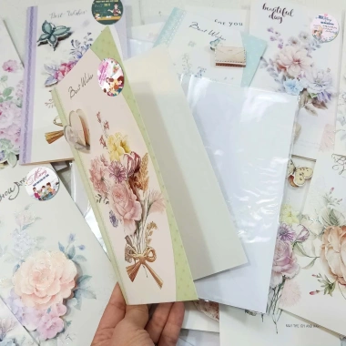 Set 10 thiệp chúc mừng 3D in nổi kim tuyến và phong bì, 20/11, 8/3, Valentine - 24.500₫