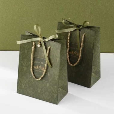 Set 10 túi giấy đựng quà sang trọng - túi quà cảm ơn, túi mỹ phẩm, giảm 20% 5 Set 10 túi giấy đựng quà sang trọng - túi quà cảm ơn, túi mỹ phẩm, giảm 20% 5