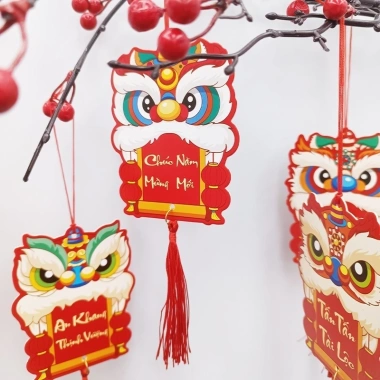 Set 12 Dây Liễng Trang Trí Tết Treo Đào Mai 2.026 6x8cm - Giá chỉ 38,120 VND