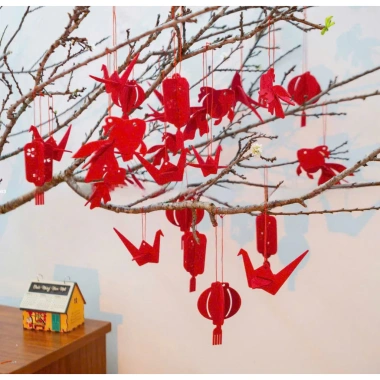 Set 17 món chim, cá, lồng đèn treo Tết - Trang trí nhà cửa, giá ưu đãi 53.000₫ 3 Set 17 món chim, cá, lồng đèn treo Tết - Trang trí nhà cửa, giá ưu đãi 53.000₫ 3
