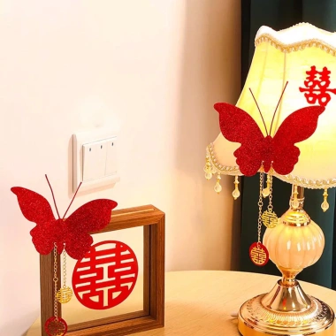 Set 2 cánh bướm đỏ kim tuyến + tag hỷ - Trang trí phòng cưới, lễ tết, hộp quà tặng, giá chỉ 6.800₫