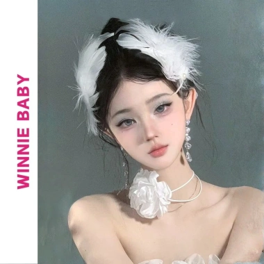 Sét 2 Kẹp Tóc Lông Vũ Đính Ngọc Trai - Thời Trang Cosplay, Giá Ưu Đãi 40.500đ
