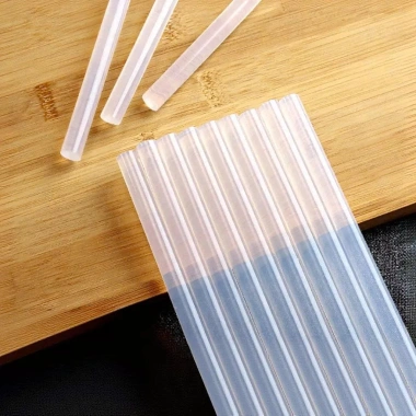 Set 20 Keo Nến kèm Máy Bắn Keo Trang Trí Tết - Giá chỉ 49.000₫ tienstoree6.688 3