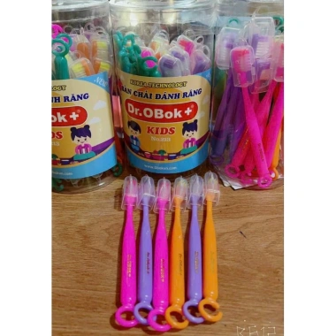 Set 3 bàn chải có nắp đậy - Giá chỉ 24.500₫, tiết kiệm, vệ sinh toàn diện