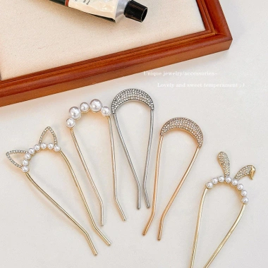 Set 4 Kẹp Tóc Chữ U Đính Đá Sang Trọng Thời Trang Nữ Giá Ưu Đãi 17.424 VND 9