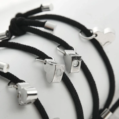 Set 4 vòng tay bện dây hình trái tim hít nam châm - giảm còn 78.870₫ 8