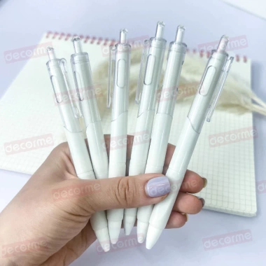 Set 5 bút bi gel 0.5mm Decorme - Ngòi trắng, viết mực đen mượt, giá chỉ 15.600₫