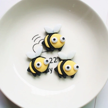Set 5 Charm Ong Mật Hoạt Hình Handmade, Chậu Hoa Len Trang Trí Nội Thất Giá 30.000đ 7