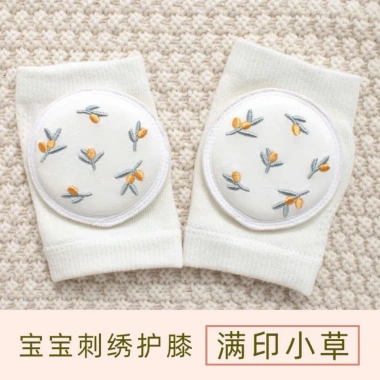 Set 5 Đôi Tất Tập Bò Dày Dặn Mềm Mịn, Hình Thêu Bắt Mắt - Giá Ưu Đãi 225.000 VND