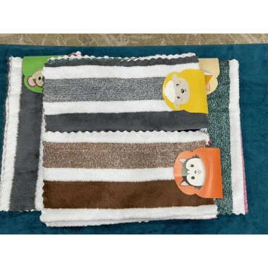 Set 5 khăn lau đa năng 5 màu thấm microfiber mềm mịn – Lau sạch không xước, không đổ bông, 15.000₫