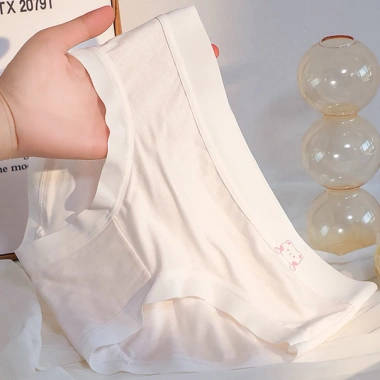 Set 5 quần lót gỗ sồi Vicose vải mịn liền mạch mỏng dai - Giá 150.000₫