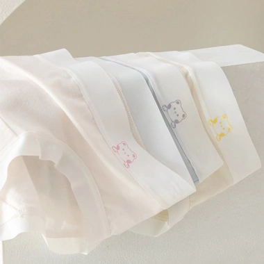 Set 5 quần lót gỗ sồi Vicose vải mịn liền mạch mỏng dai - Giá 150.000₫