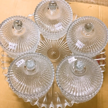 Set 5 thố mứt Tết thủy tinh kèm khay trong suốt - Giá ưu đãi 229.000₫