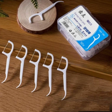 Set 50C tăm chỉ nha khoa siêu mịn không xoay và chăm sóc răng miệng giá 8.500đ