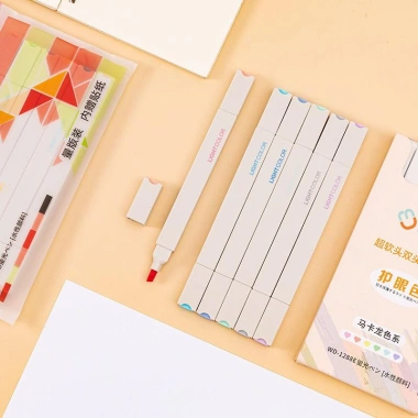 Set 6 bút đánh dấu dạ quang pastel 2 đầu Light Color HI06 - Thân vuông, kèm sticker, giá chỉ 43.700 VND