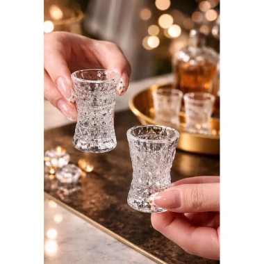 Set 6 ly rượu thuy tinh 15ml Dona Hoem Decor - Giá ưu đãi 81.000 VND, trang trí tiệc 6