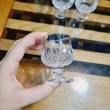 Set 6 ly thủy tinh nhỏ xinh, cốc có chân 2 mẫu họa tiết - Trang trí tiệc, bàn ăn, phòng khách - Giá ưu đãi 39.000 VND 6