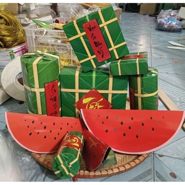 Set 9 món bánh chưng + dưa hấu giấy trang trí Tết - Giá 45.000đ, ưu đãi hấp dẫn