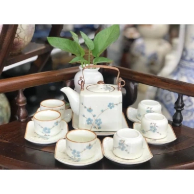 Set ấm chén vẽ tay Bát Tràng - Decor sang, giá rẻ 299k (giảm từ 367k)