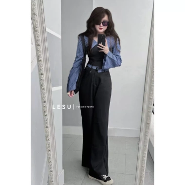Set ảnh tự chụp phối kẻ áo cổ én và quần culottes suông tách lẻ, phù hợp đi làm công sở, thời trang hiện đại, siêu giảm giá chỉ 235k 11 Set ảnh tự chụp phối kẻ áo cổ én và quần culottes suông tách lẻ, phù hợp đi làm công sở, thời trang hiện đại, siêu giảm giá chỉ 235k 11