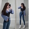 Set ảnh tự chụp phối kẻ áo cổ én và quần culottes suông tách lẻ, phù hợp đi làm công sở, thời trang hiện đại, siêu giảm giá chỉ 235k 12