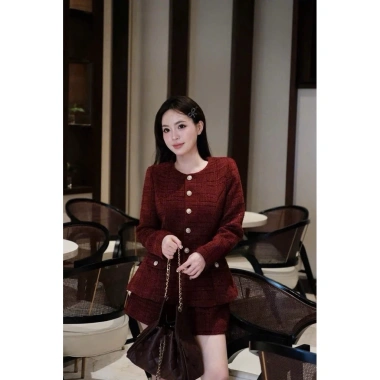 Sét áo dạ nhung đỏ 2 lớp khuy sáng dài + quần sooc dạ - Đồ Tết mùa thu đông 355k 3 Sét áo dạ nhung đỏ 2 lớp khuy sáng dài + quần sooc dạ - Đồ Tết mùa thu đông 355k 3