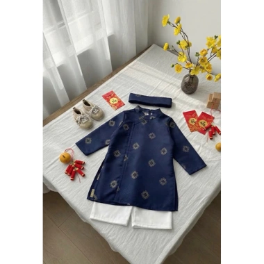 Sét Áo Dài Cách Tân Gấm kèm Quần Lụa Trắng, Mấn cho bé trai, size 9-25kg, chỉ 179.000đ 6 Sét Áo Dài Cách Tân Gấm kèm Quần Lụa Trắng, Mấn cho bé trai, size 9-25kg, chỉ 179.000đ 6