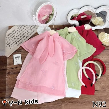 Set áo dài Tết bé gái sang sịn, đủ màu, đa kiểu, cao cấp size 8-30kg, giảm giá 249.000₫ 8 Set áo dài Tết bé gái sang sịn, đủ màu, đa kiểu, cao cấp size 8-30kg, giảm giá 249.000₫ 8