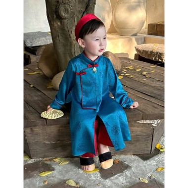 Set áo dài vải lụa gấm cho bé trai 8-20kg - Màu sáng mềm mại, phong cách Tết siêu đẹp, giá ưu đãi 195.555₫