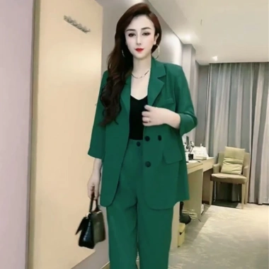 Set Áo Khoác Blazer 2 Dây + Quần Baggy Capris Xanh Lá Nữ - Giá 439.361₫, giảm 22%