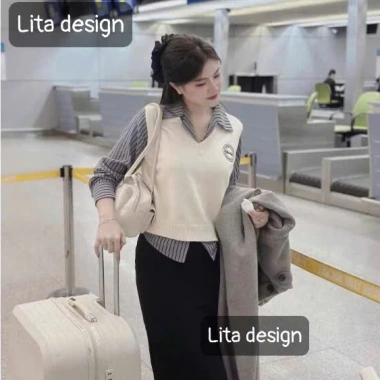 Set áo sơ mi sọc dài tay + chân váy dài + áo gile khoác ngoài - Đầm công sở sang trọng, giá chỉ 215.000 VND