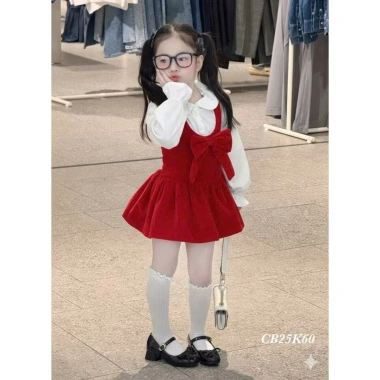 Sét áo sơ mi tay bo + váy yếm nhung, tag nơ cài cho bé gái đỏ đen, giá ưu đãi 129.999đ 5